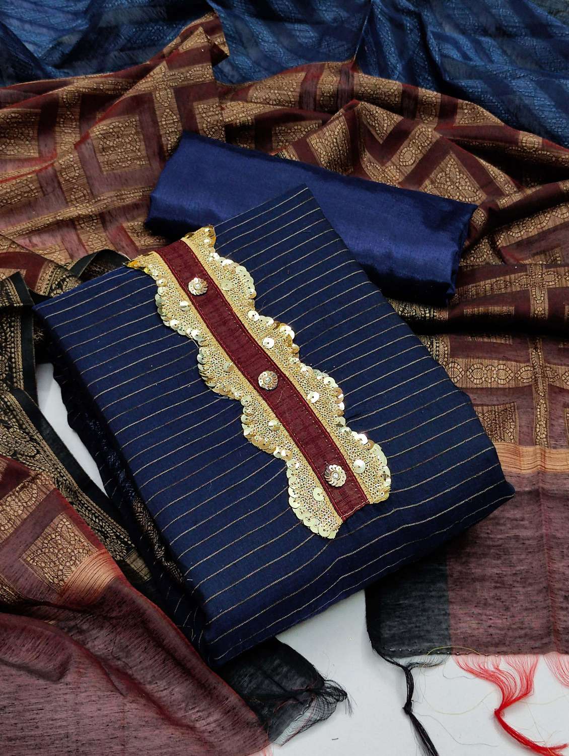 women striped unstitched suit set
