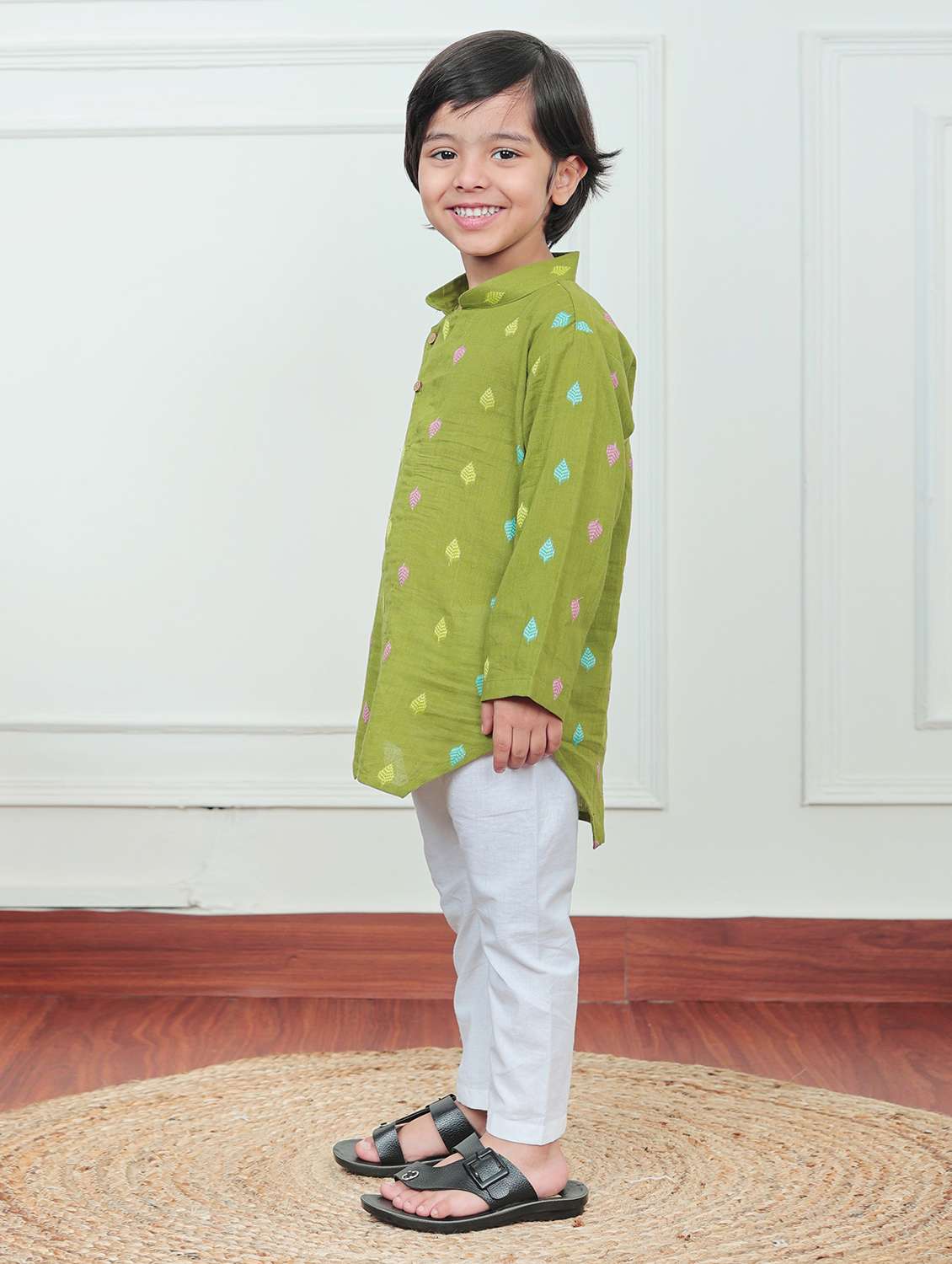 green cotton kurta sets kurtas & set - 22397340 -  Standard Image - 2