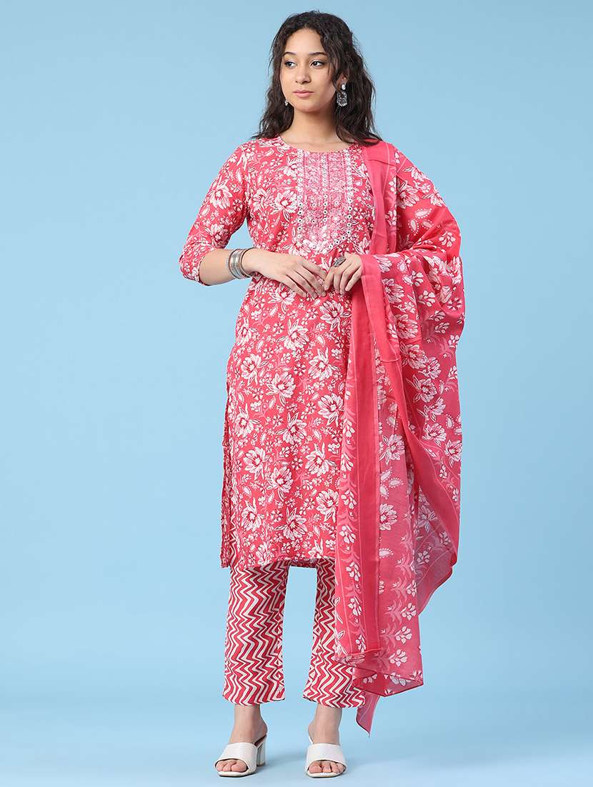 women printed three quarter sleeve kurta pant with dupatta set - 22399575 -  Standard Image - 2