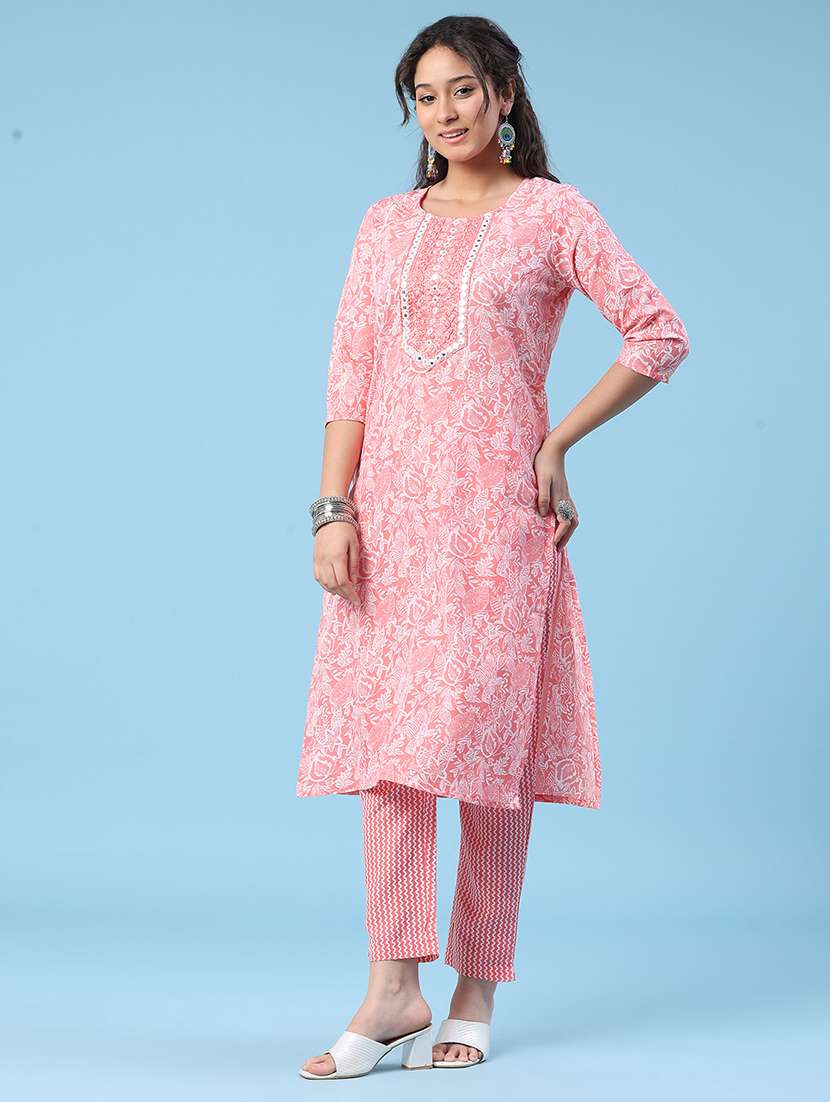 women printed three quarter sleeve kurta pant with dupatta set - 22399578 -  Standard Image - 2