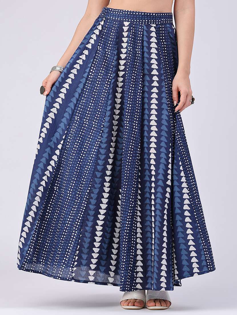 women printed high rise flared skirt