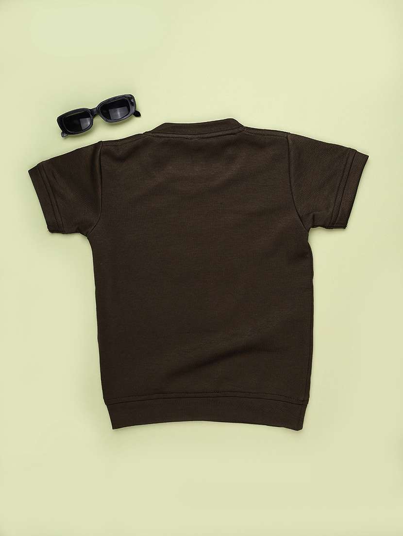 boys embellished round neck regular t-shirt - 22399707 -  Standard Image - 2