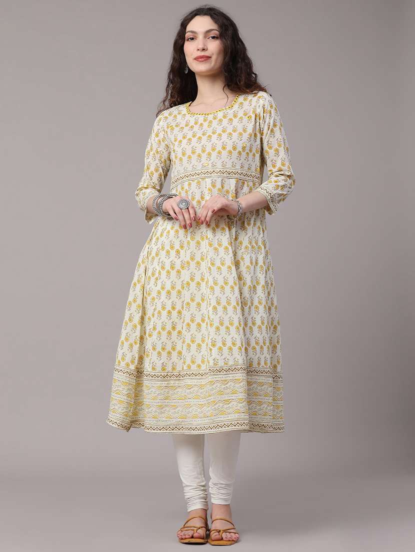 women printed three quarter sleeves flared kurta