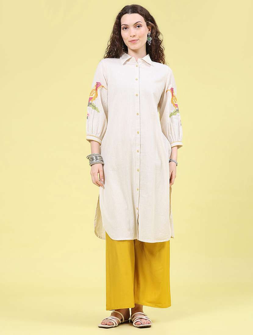 Women Embroidered Three Quarter Sleeve Straight Kurta - 22400669 -  Standard Image - 2