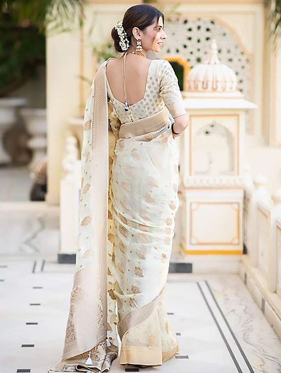 women self design banarasi saree with blouse - 22401246 -  Standard Image - 2