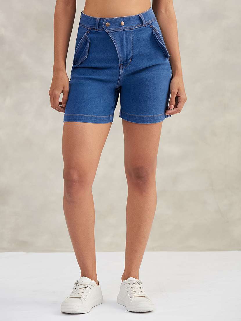 women solid high rise denim shorts