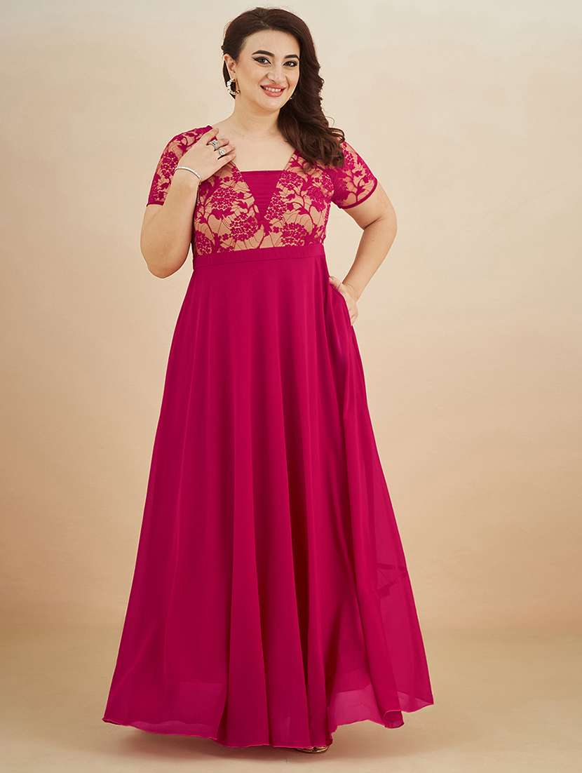 women self designed short sleeve lace dress