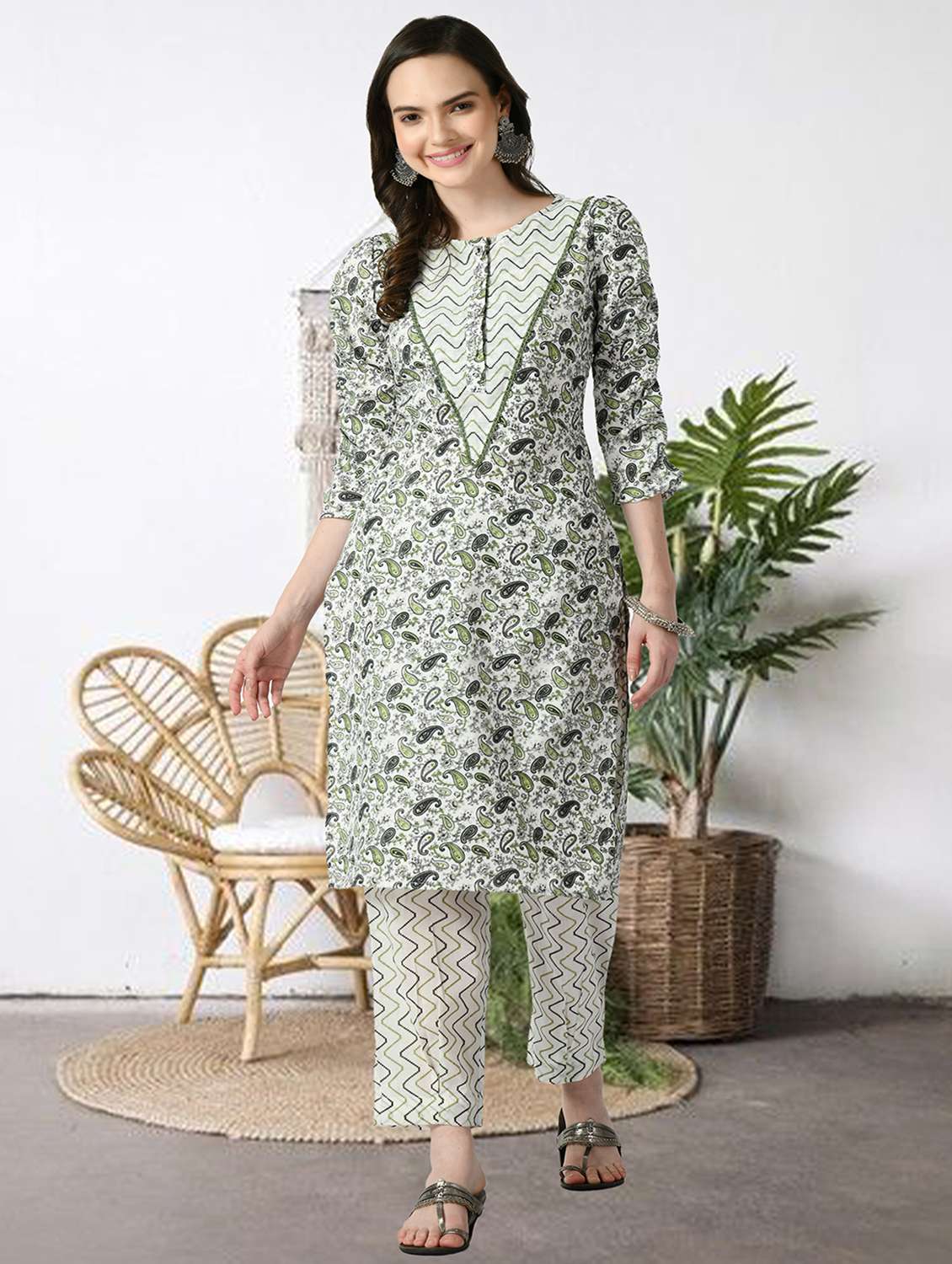 women paisley three quarter sleeve kurta pant with dupatta set - 22404309 -  Standard Image - 2