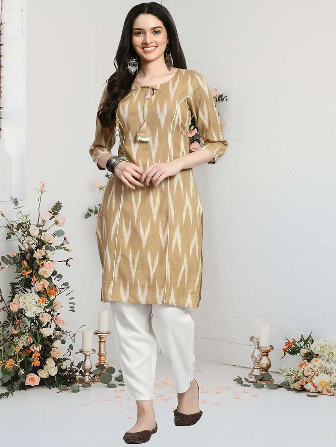 women printed three quarter sleeve kurta pant set - 22404311 -  Standard Image - 2