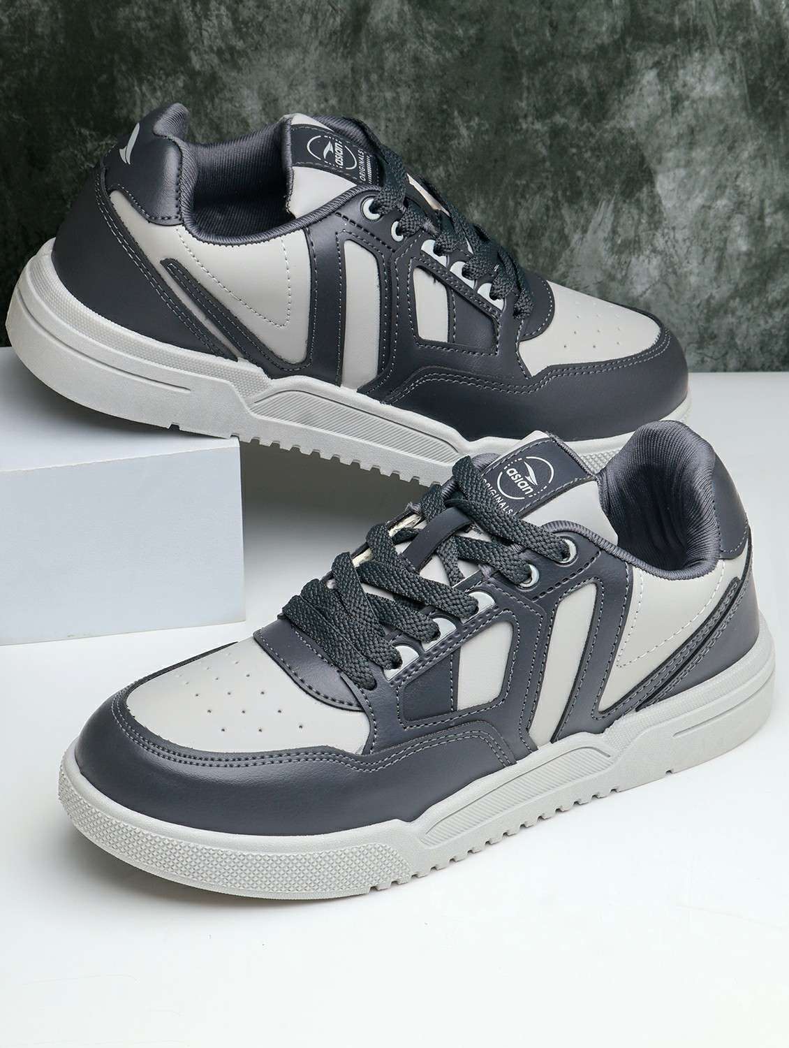 men color block lace up sneaker