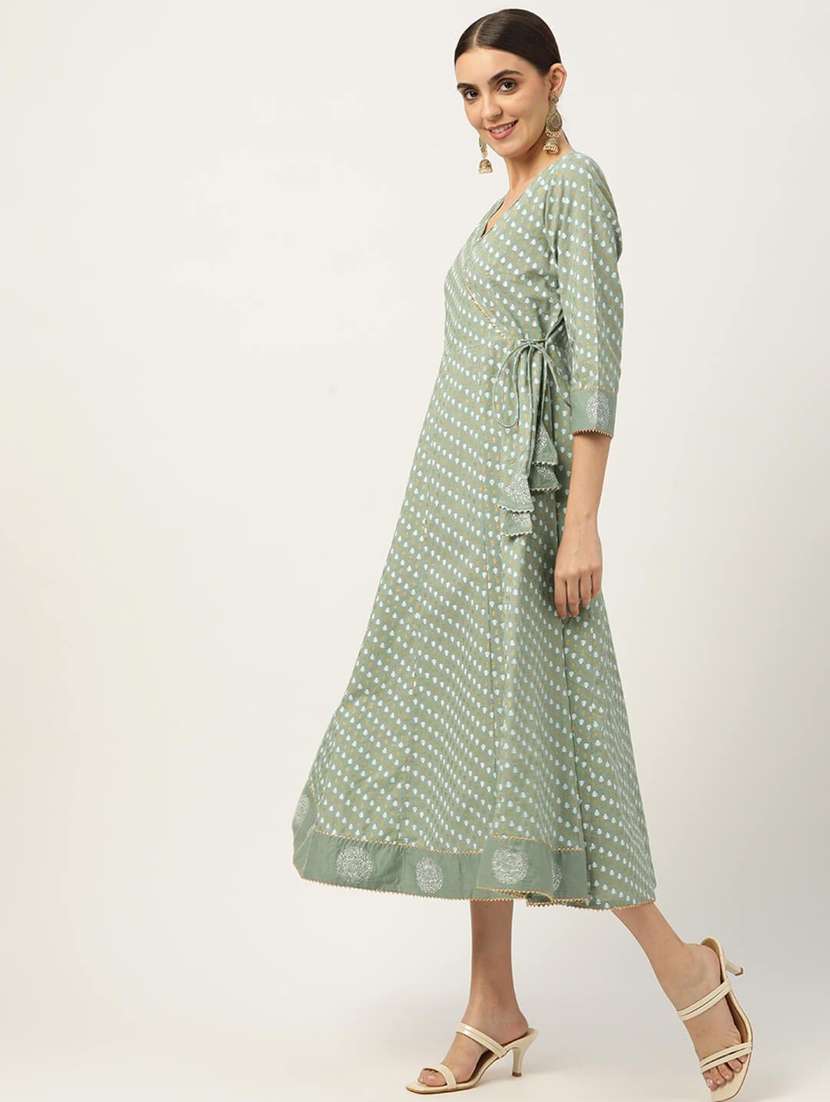 women floral a-line v neck cotton blend dress - 22407591 -  Standard Image - 2