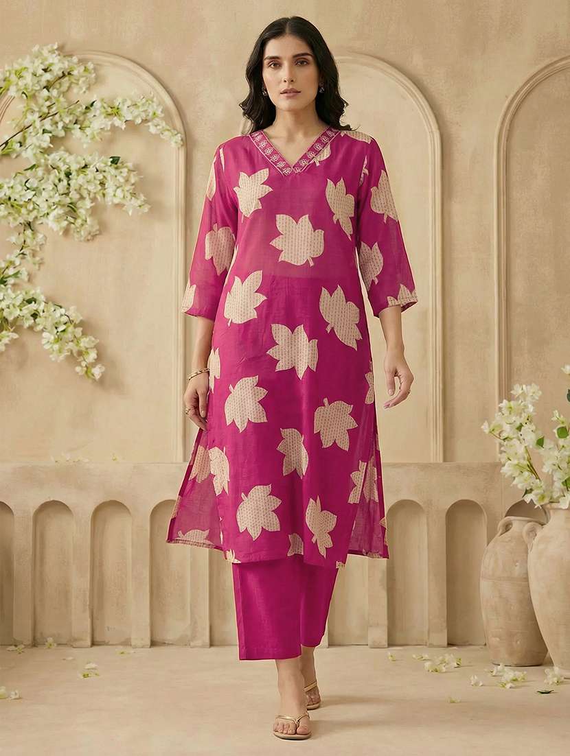 women printed three quarter sleeve kurta and palazzo set