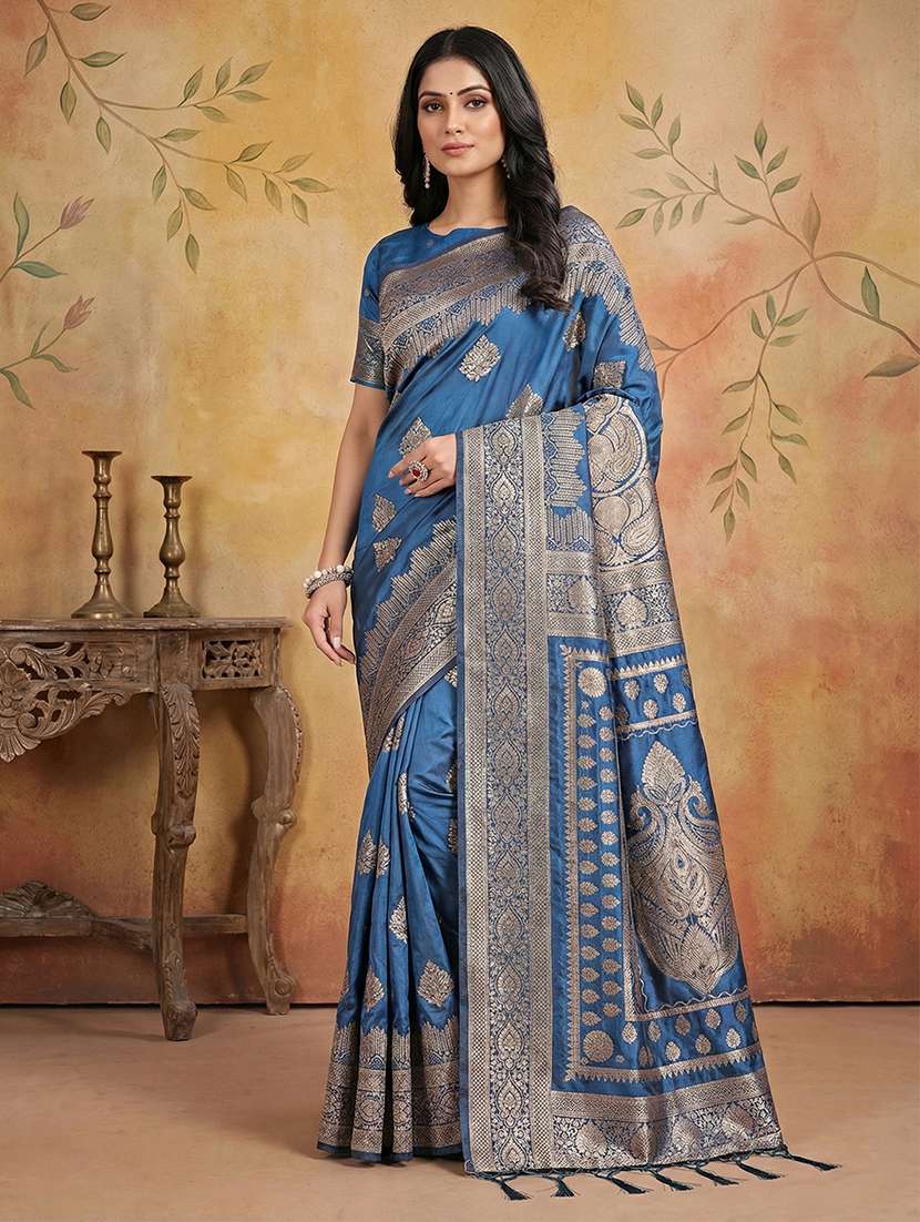 women self design banarasi saree with blouse
