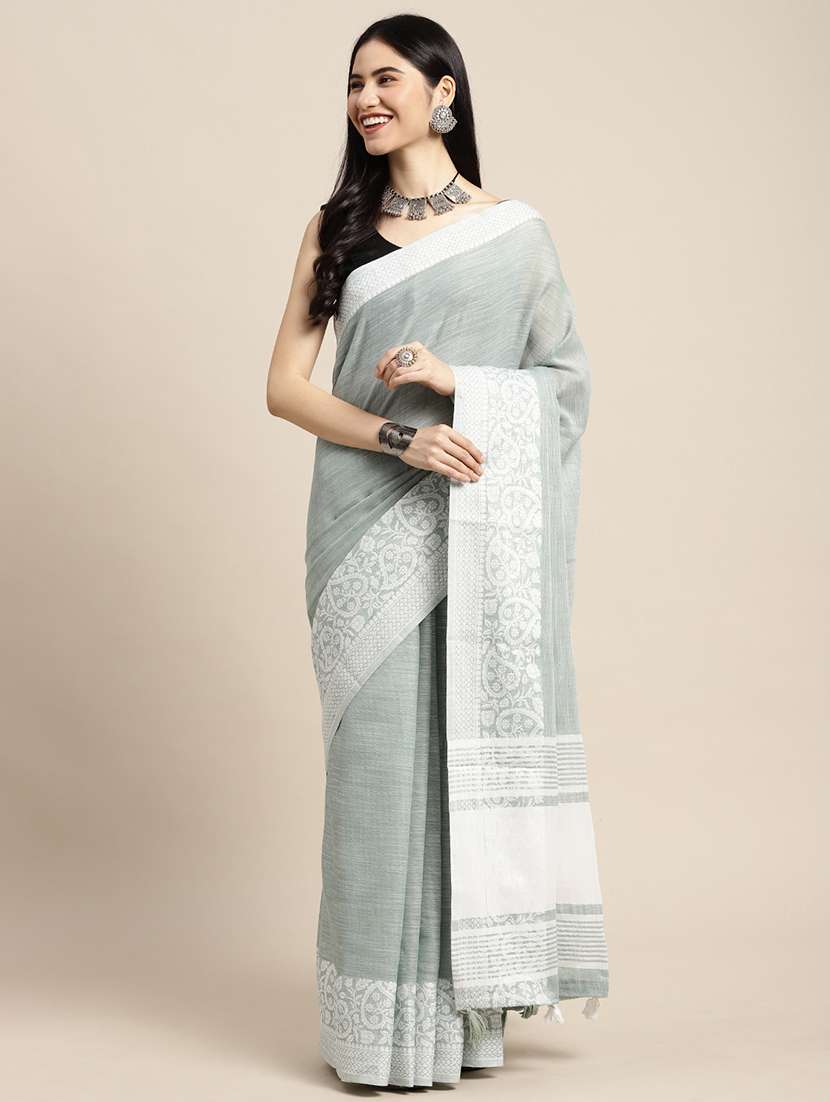 women self design bordered saree with blouse