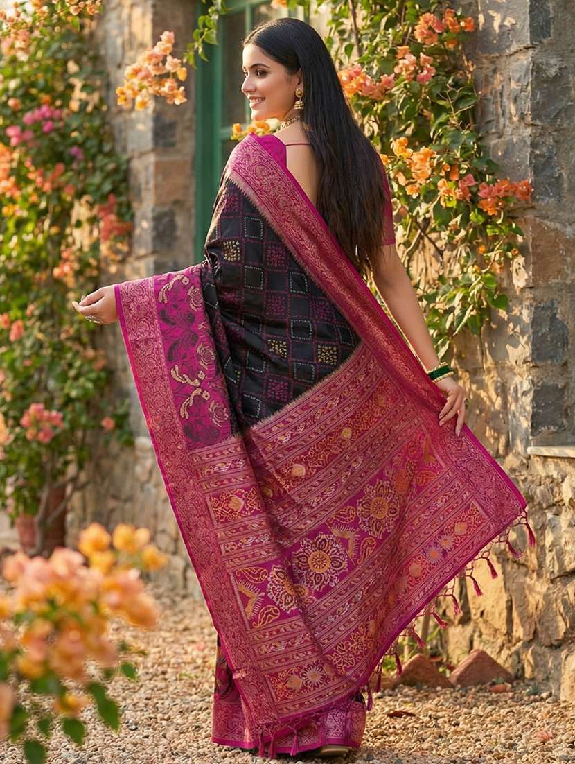 women self design pochampalli saree with blouse - 22408214 -  Standard Image - 2