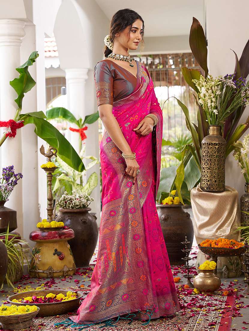 women self design banarasi saree with blouse - 22408236 -  Standard Image - 2