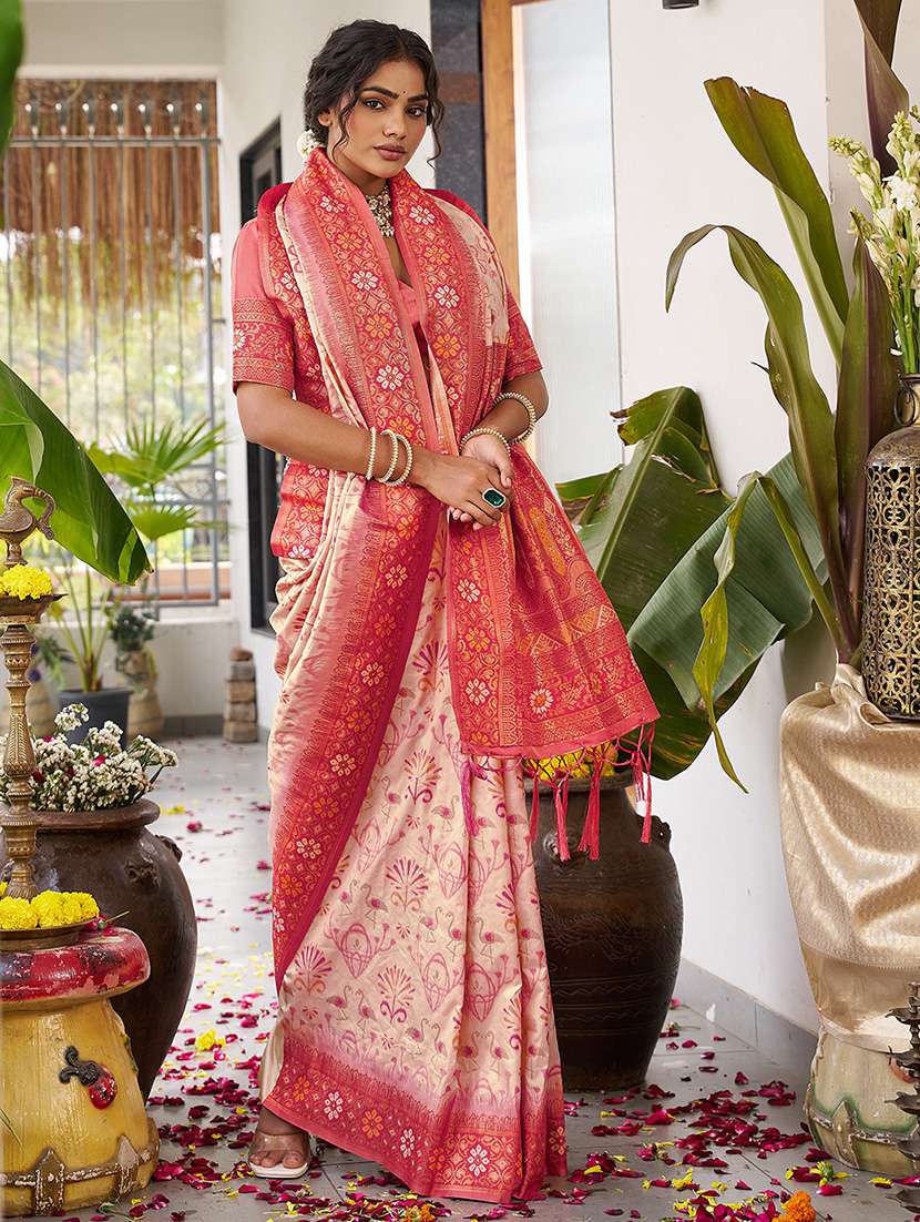 women self design banarasi saree with blouse - 22408238 -  Standard Image - 2