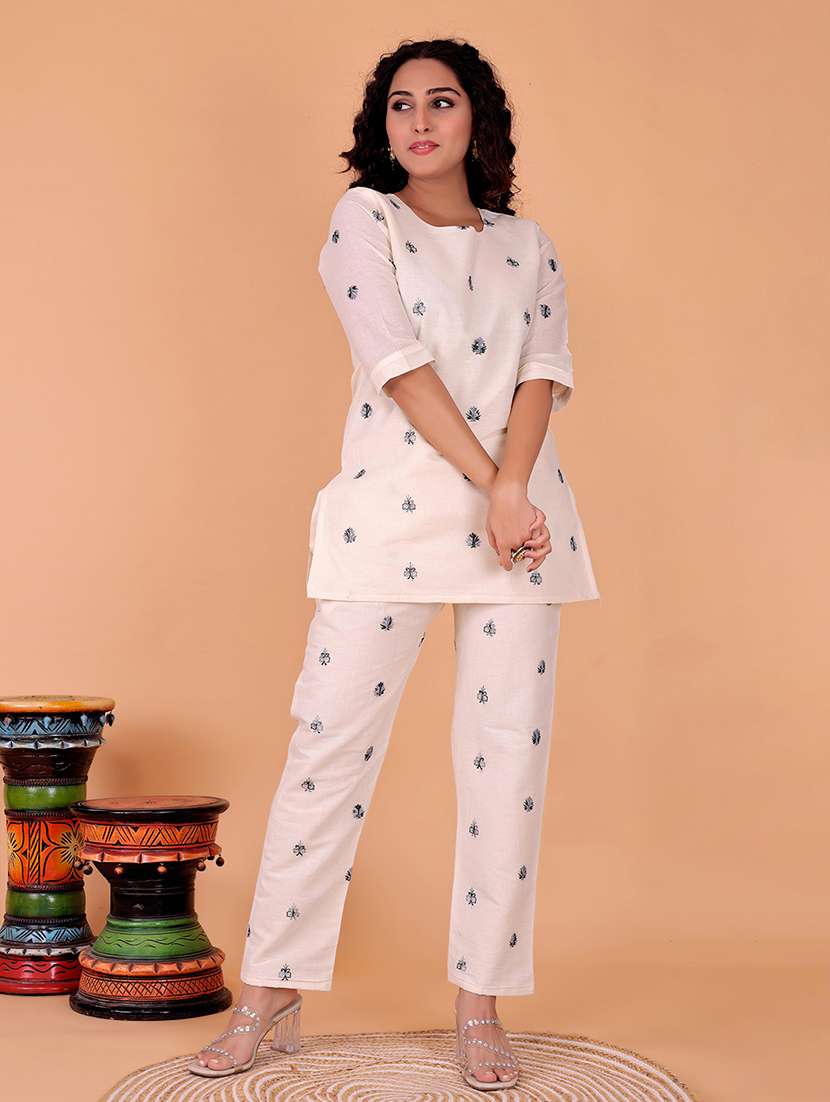 women self design three quarter sleeve ethnic co-ord set - 22408670 -  Standard Image - 2