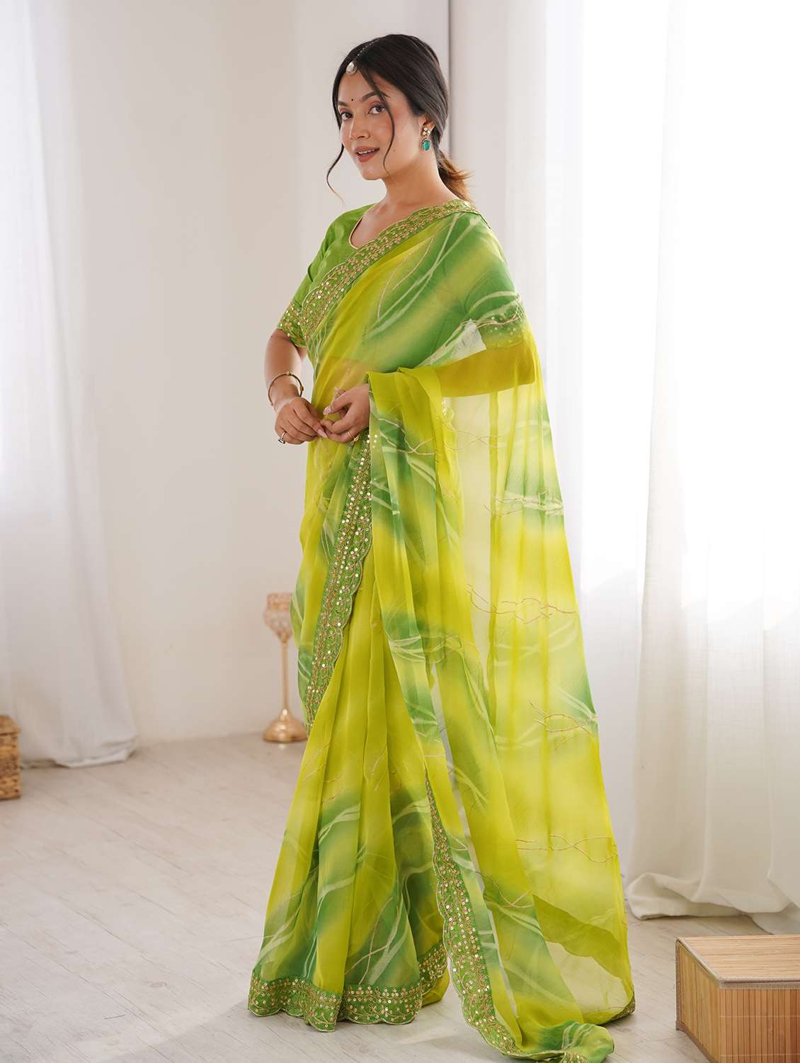 women printed bordered saree with blouse - 22417742 -  Standard Image - 2