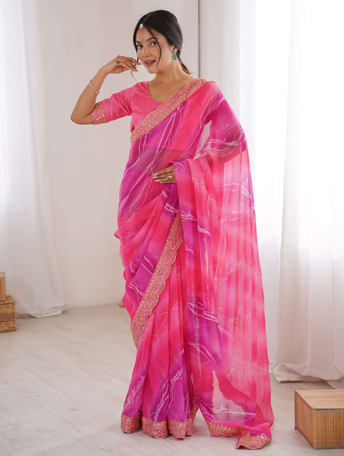 women printed bordered saree with blouse