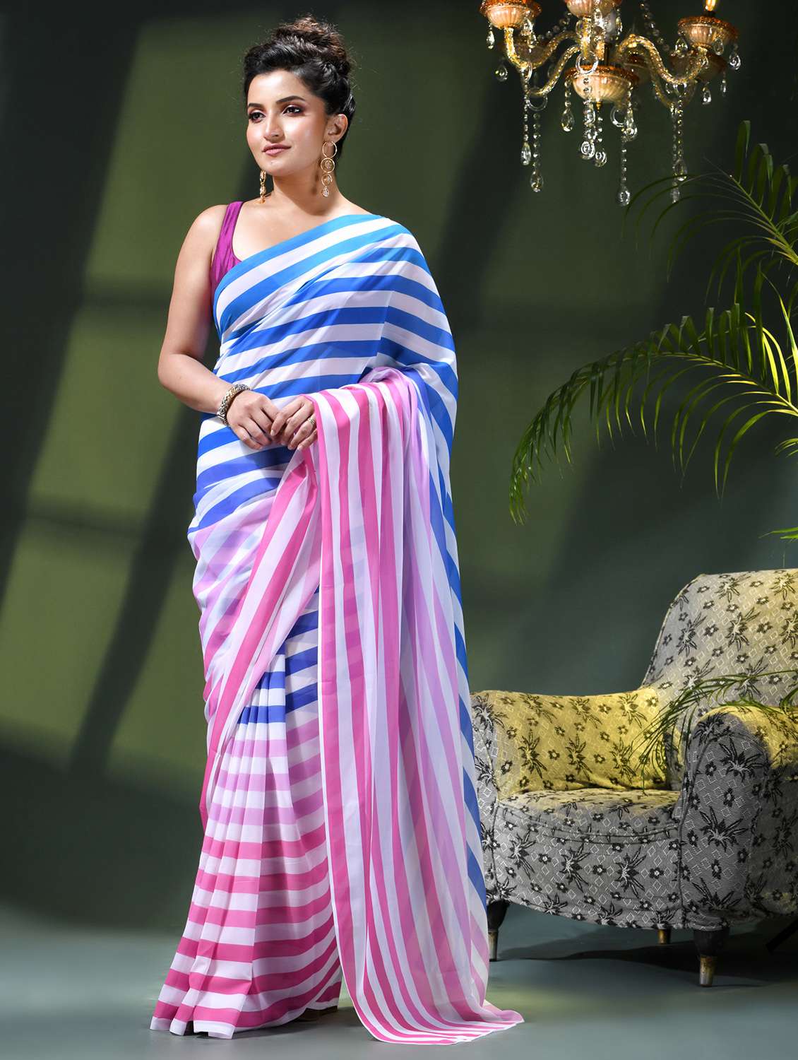 women striped printed saree
