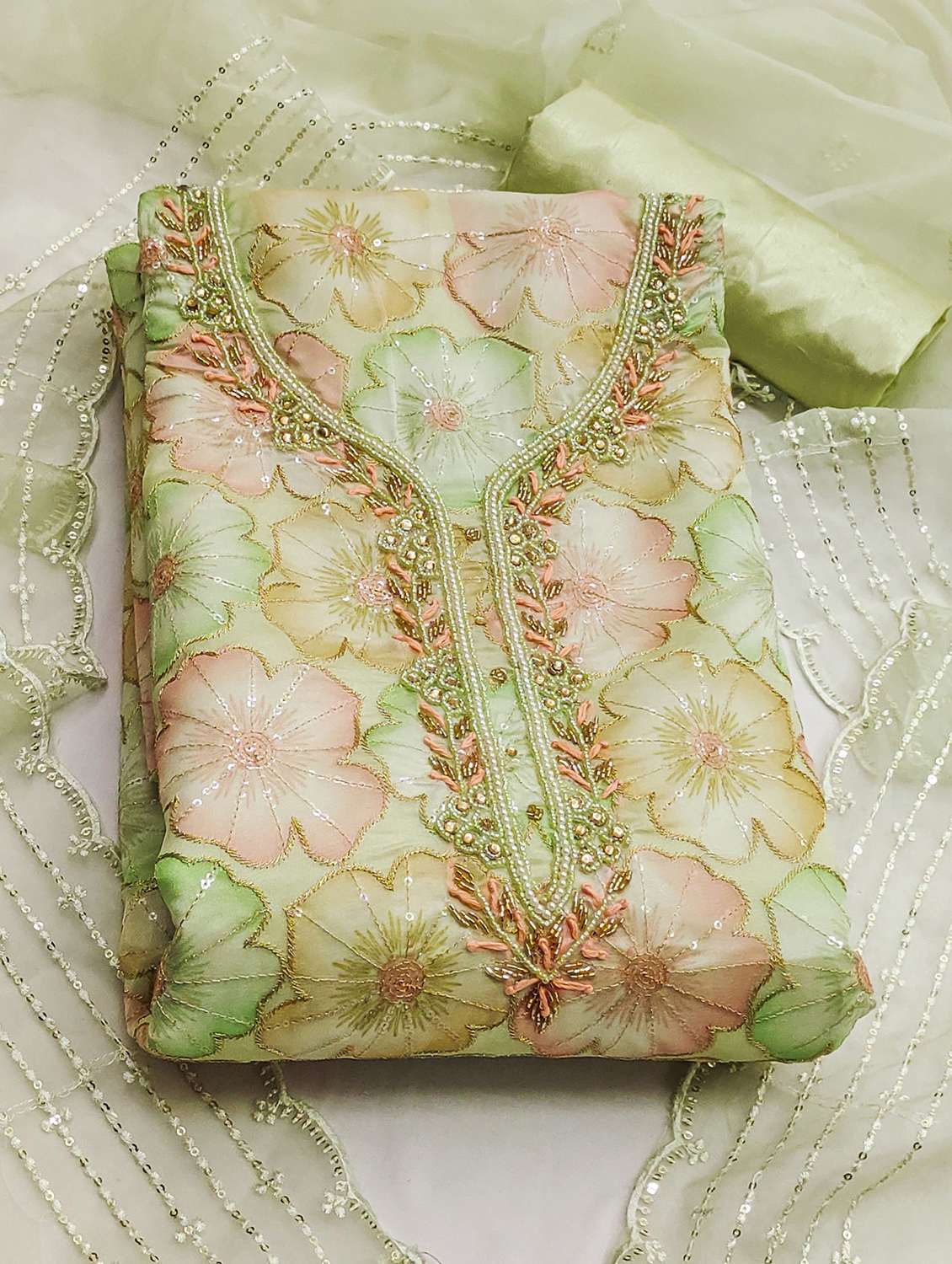 women floral printed unstitched suit set