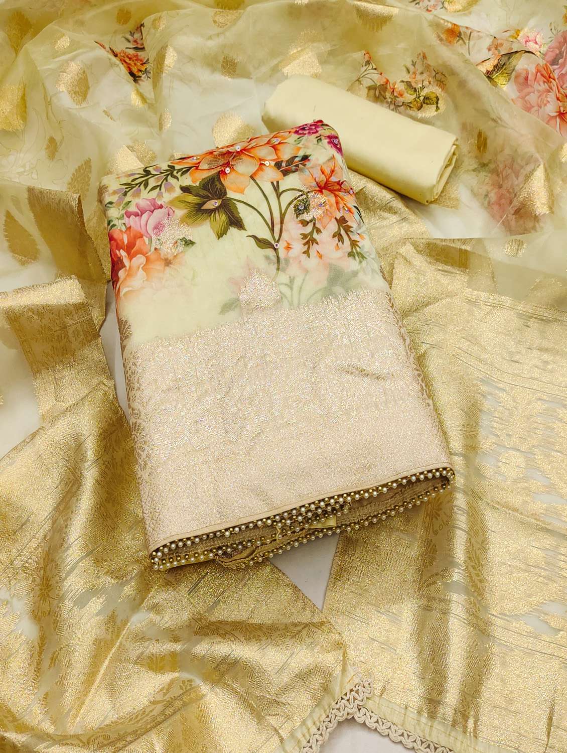 women floral printed unstitched suit set