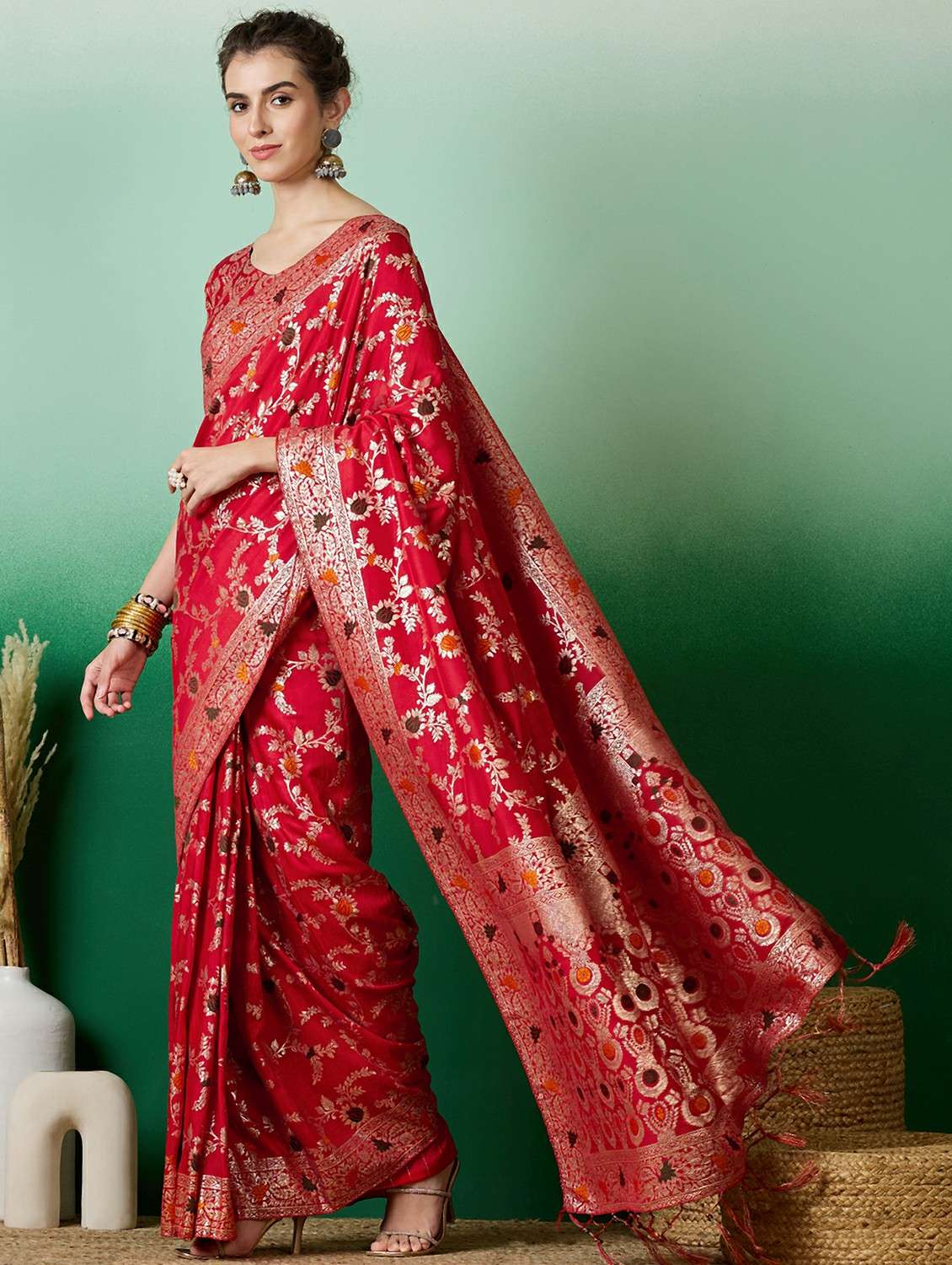 women self design banarasi saree with blouse - 22424334 -  Standard Image - 2