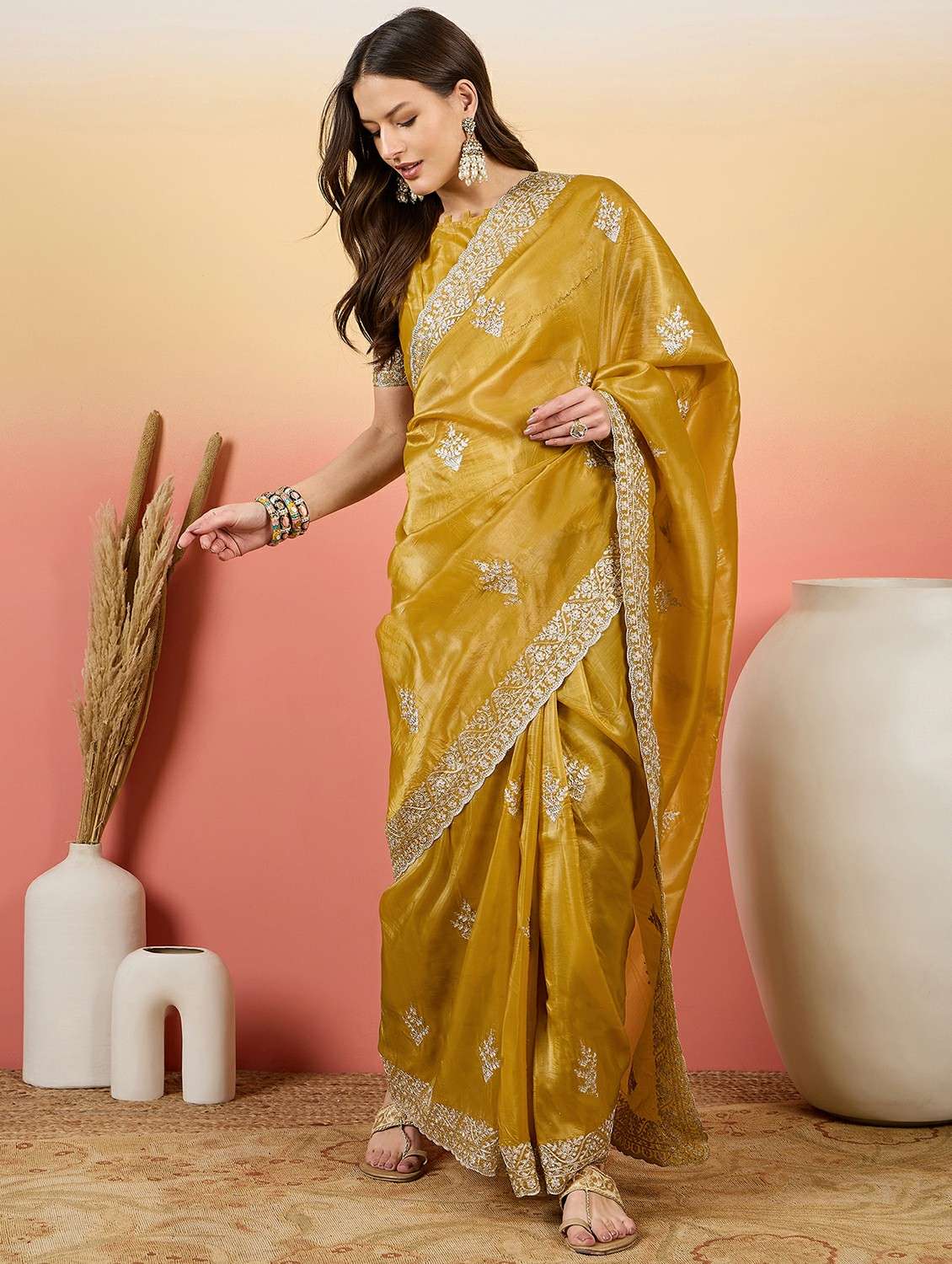 Women Solid With Work Embroidered Saree With Blouse - 22424698 -  Standard Image - 2