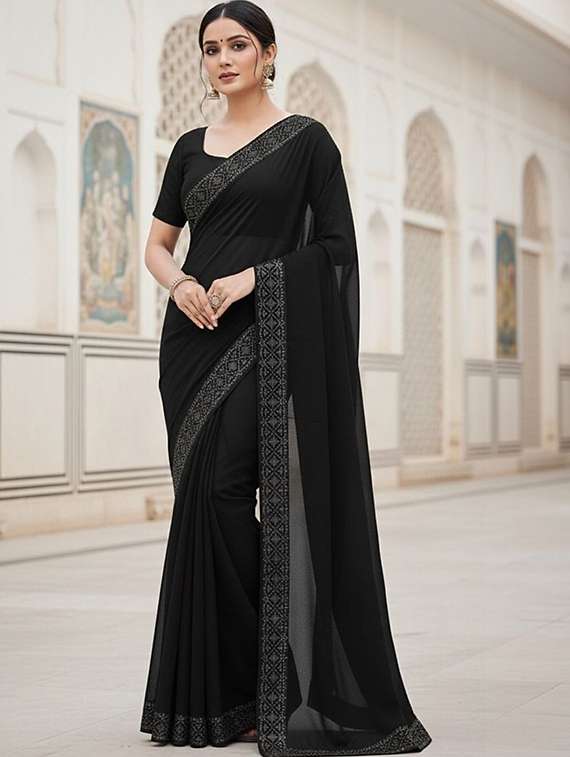 women solid with bordered saree with blouse