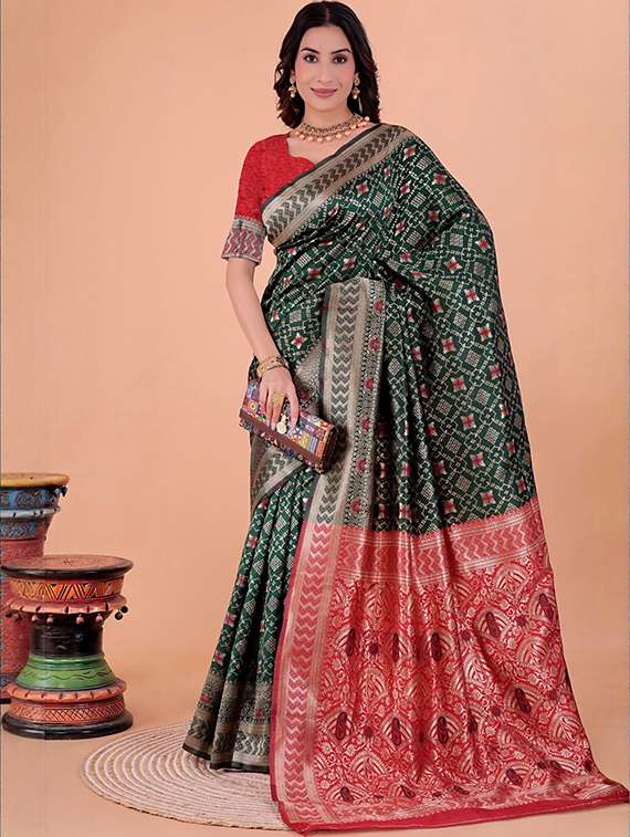 women self design banarasi saree with blouse