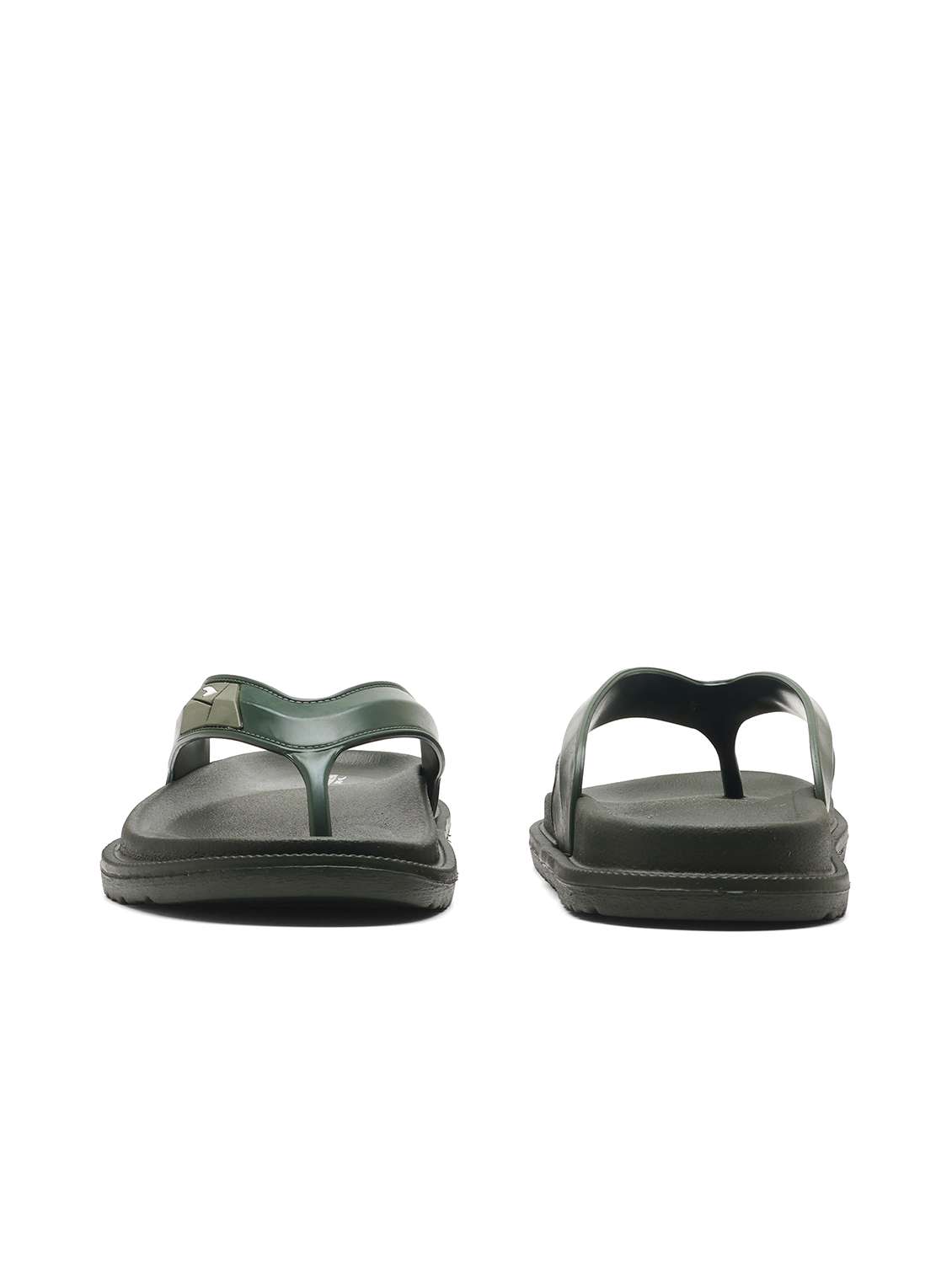 men solid toe seperator slipper - 22425695 -  Standard Image - 2