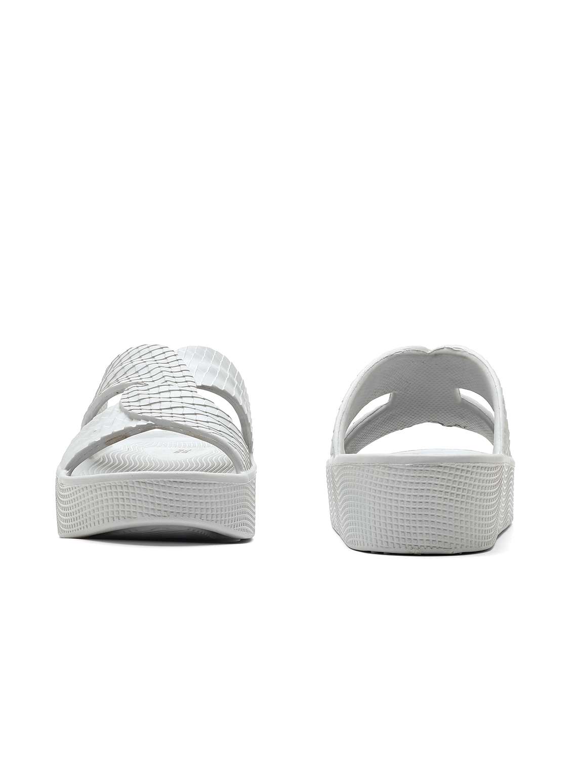 women grey slippers flip flop - 22425766 -  Standard Image - 2