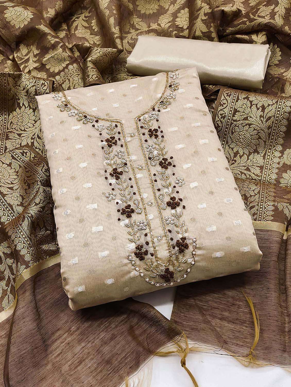 women self design unstitched suit set