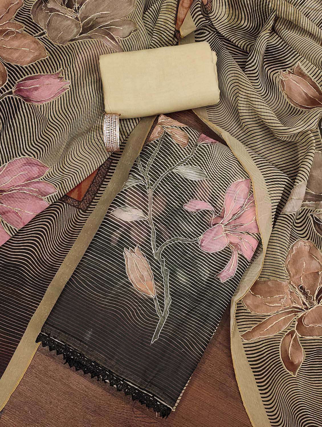 women floral printed unstitched suit set
