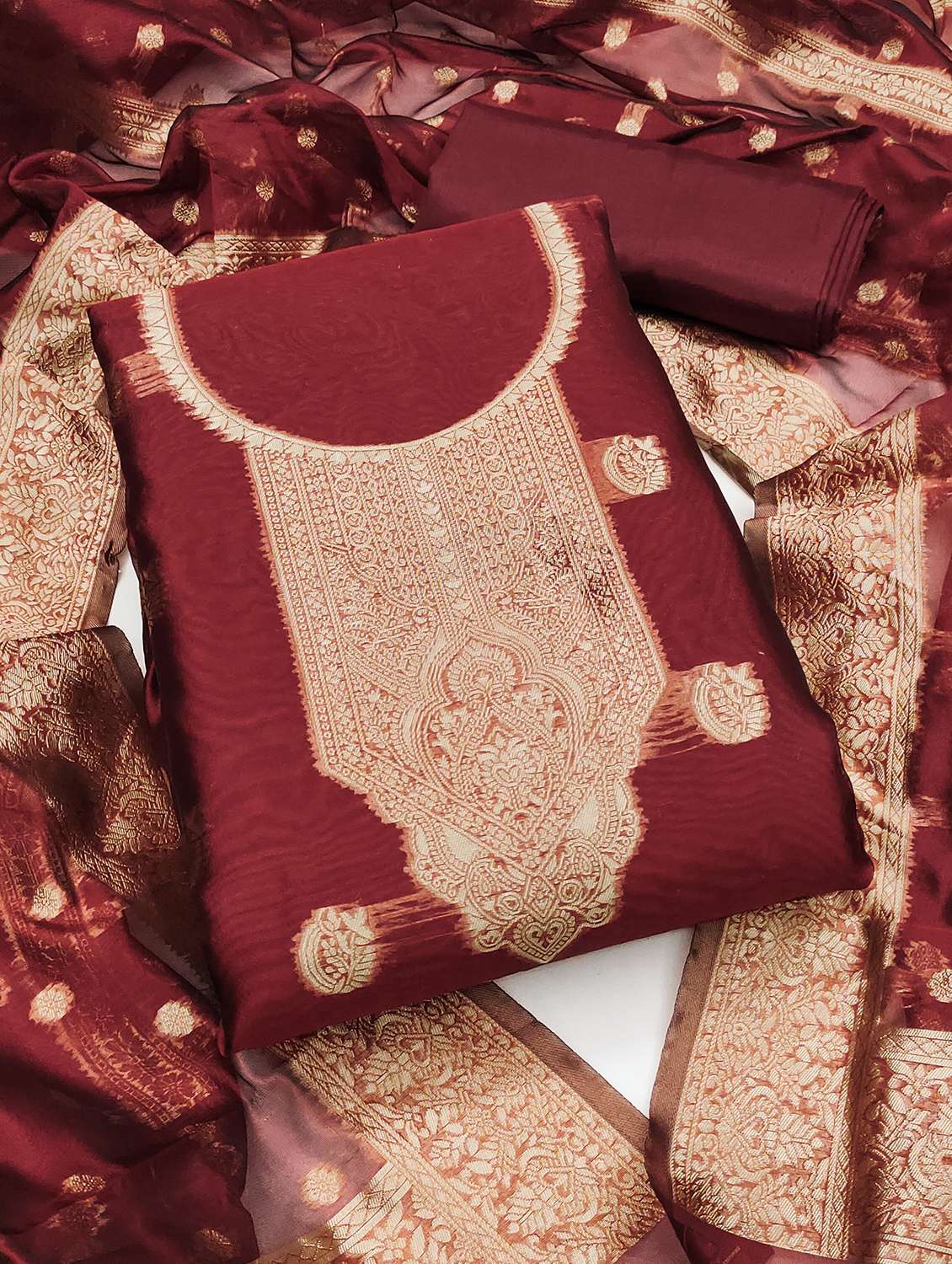 women self design unstitched suit set