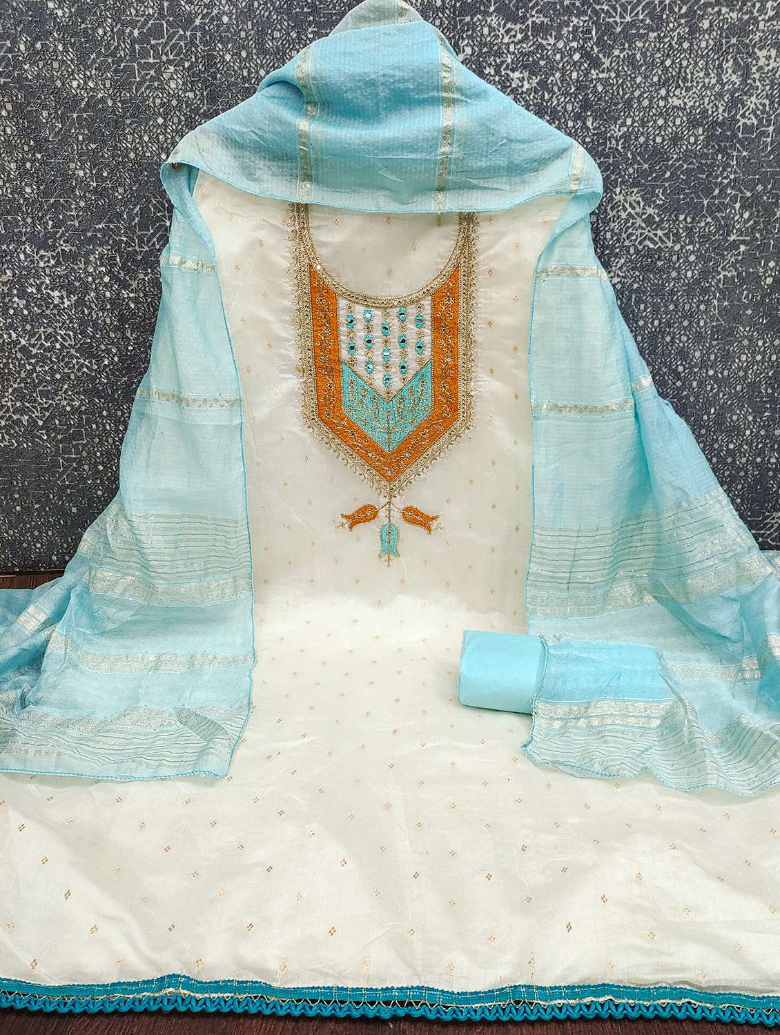 Women Self Design Unstitched Suit Set - 22431380 -  Standard Image - 2