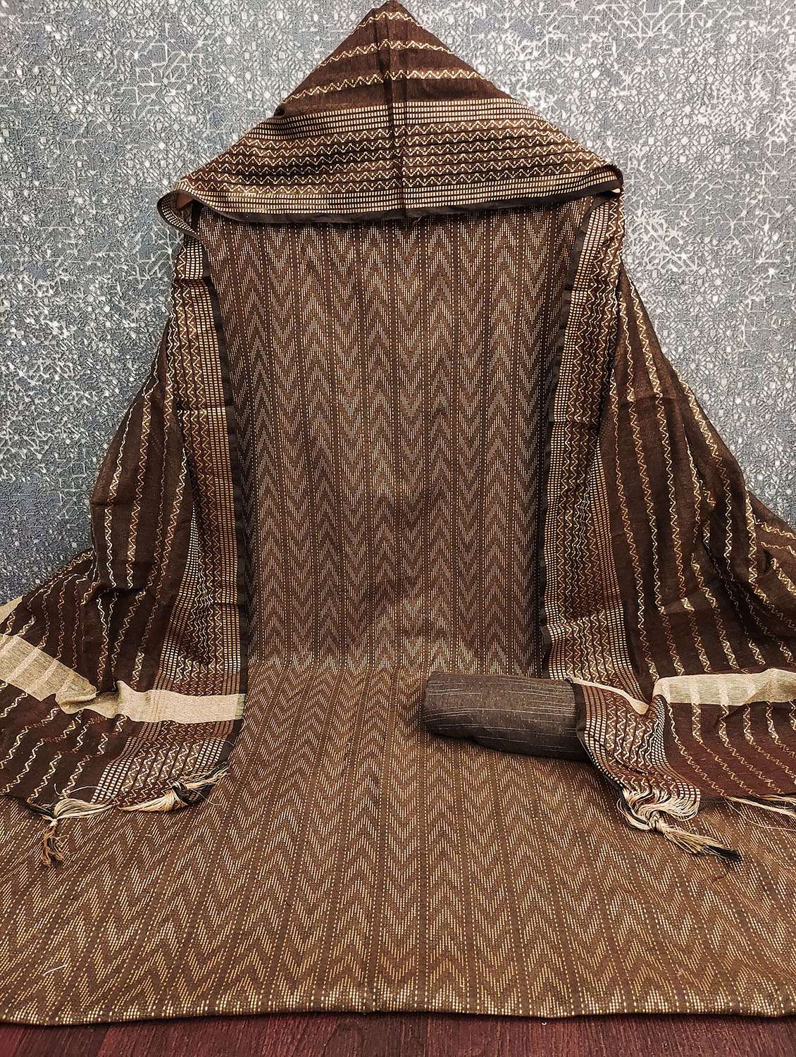 women self design unstitched suit set - 22431421 -  Standard Image - 2