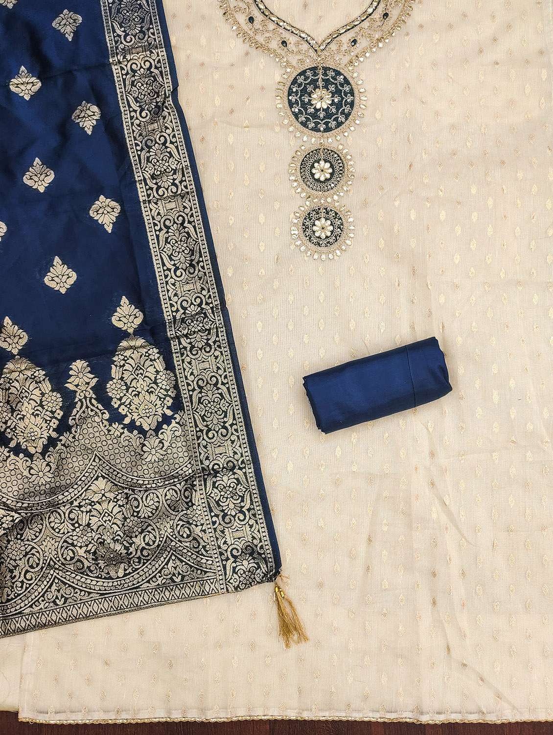 Women Self Design Unstitched Suit Set - 22431549 -  Standard Image - 2