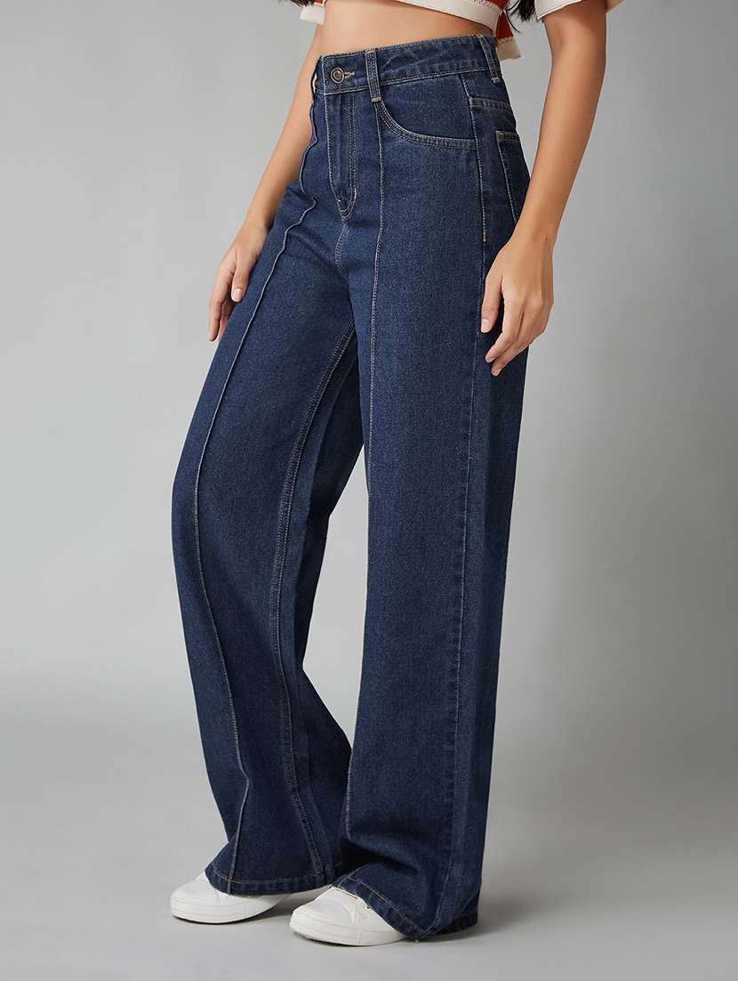 women high rise jeans  - 22433754 -  Standard Image - 2