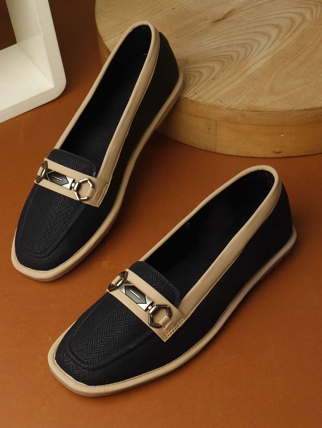 women black slip on ballerina