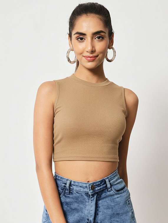 women solid sleeveless crop top