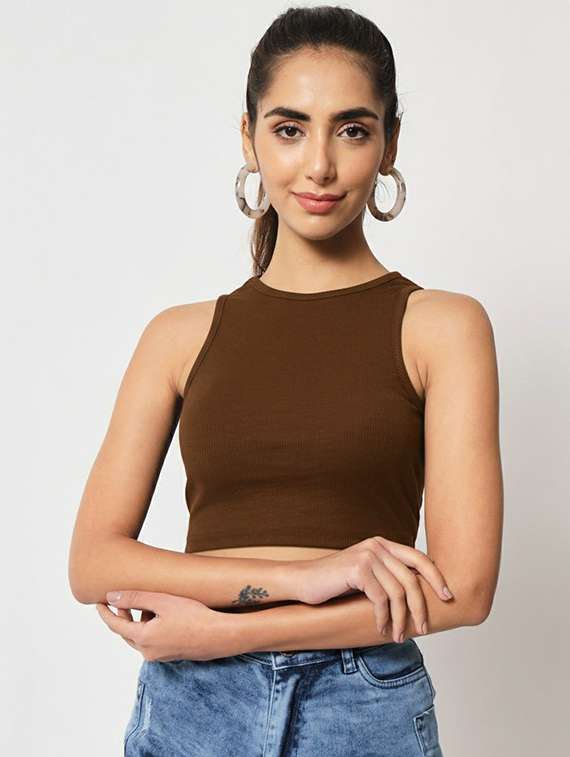 women solid sleeveless crop top