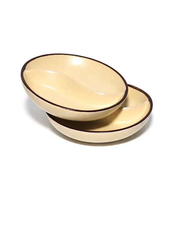 kitchen sauce bowl - 22436019 -  Standard Image - 2