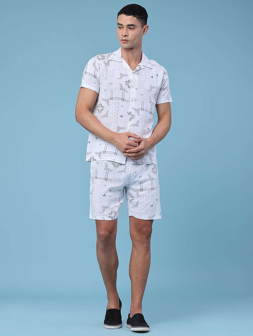 men printed short sleeves shirt and shorts co-ord set - 22438333 -  Standard Image - 2