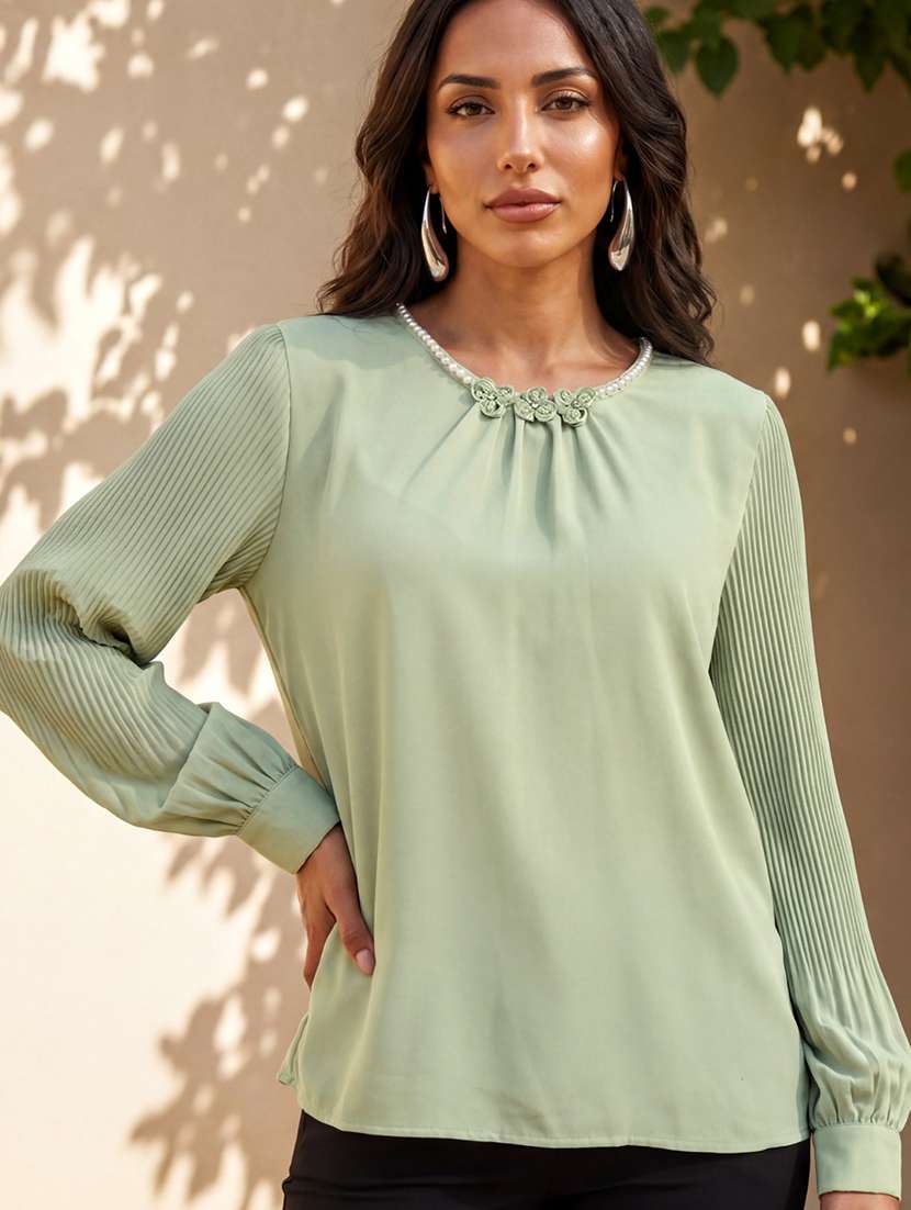 women green solid  long sleeves top