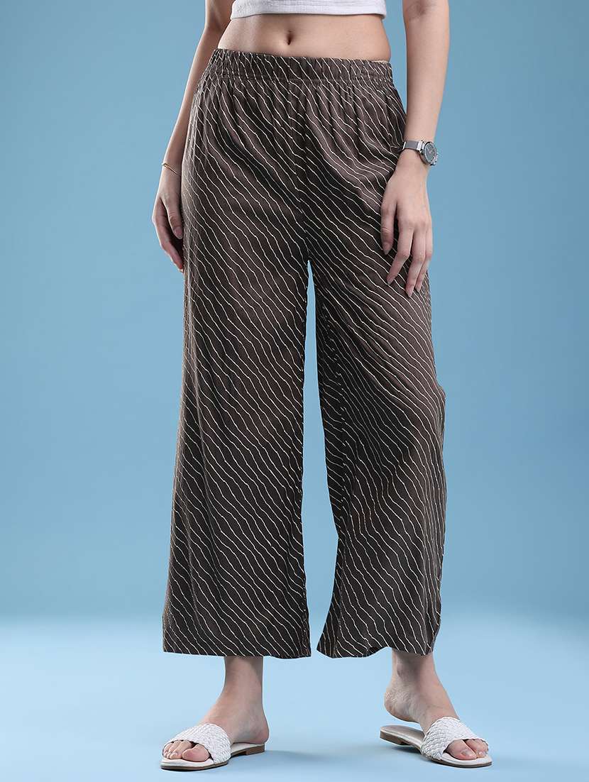 women printed mid rise straight fit palazzo