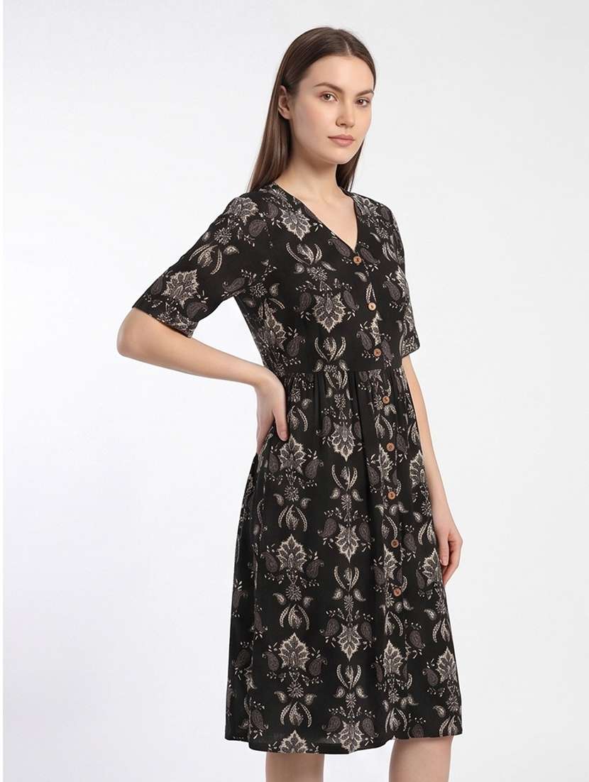 Women Printed Short Sleeves A-line Dress - 22439594 -  Standard Image - 2