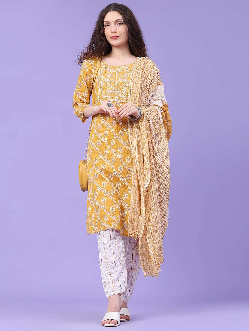 women printed three quarter sleeve kurta pant set - 22439642 -  Standard Image - 2
