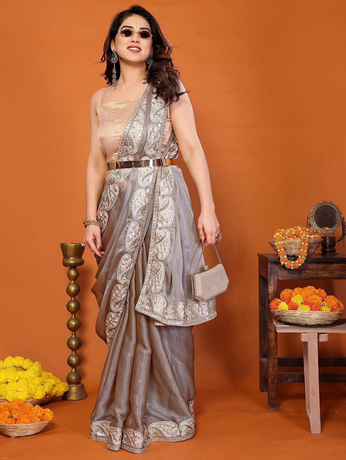 women solid with bordered saree with blouse - 22439670 -  Standard Image - 2